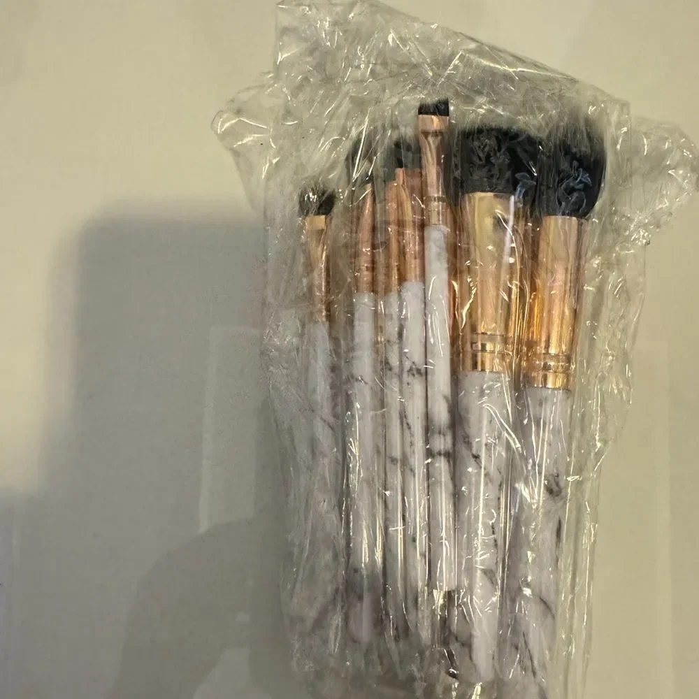 Marble make-up brushes #16